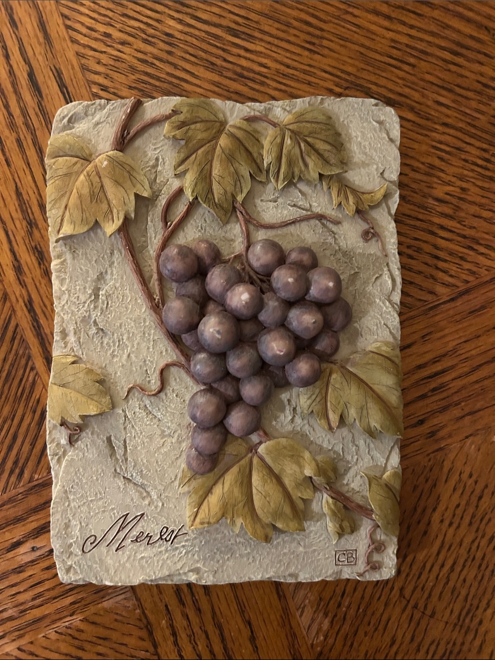 Vintage: Merlot Purple Grape 3D Hanging Plaque